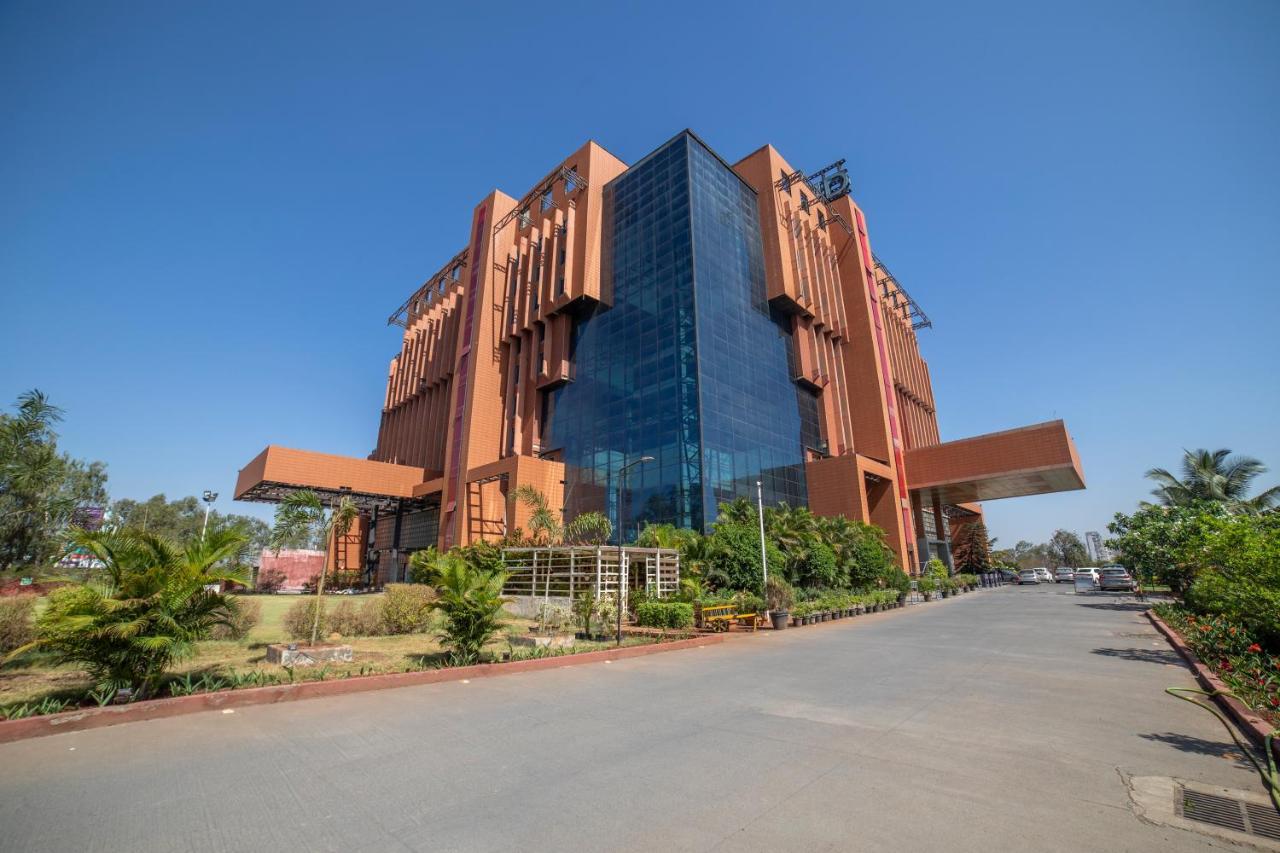 The Orchid Hotel Hinjewadi Pune Eksteriør bilde The Academic Block