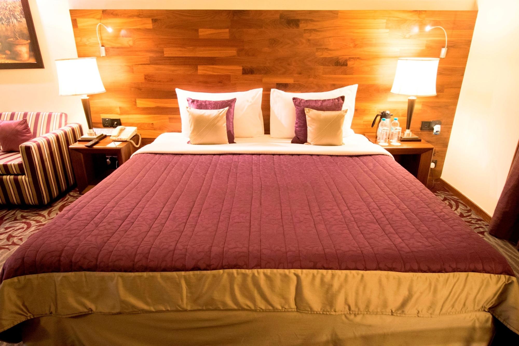 The Orchid Hotel Hinjewadi Pune Eksteriør bilde A bed