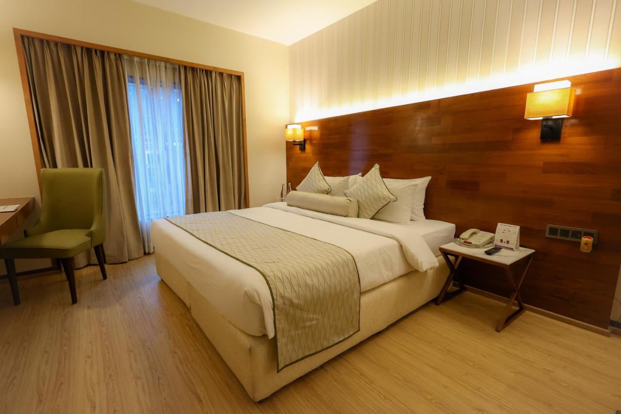 The Orchid Hotel Hinjewadi Pune Eksteriør bilde Deluxe Room