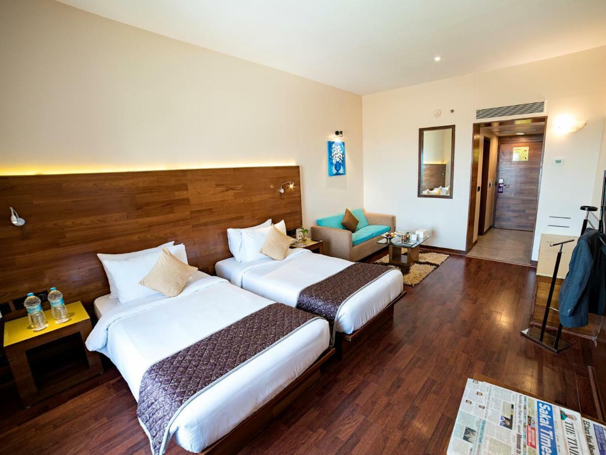 The Orchid Hotel Hinjewadi Pune Eksteriør bilde Deluxe Room