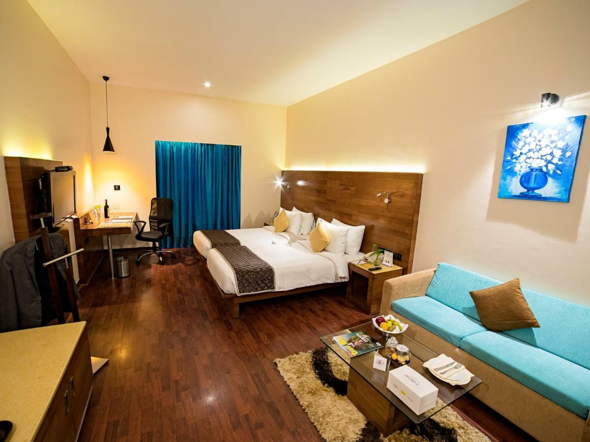 The Orchid Hotel Hinjewadi Pune Eksteriør bilde A room at the hotel