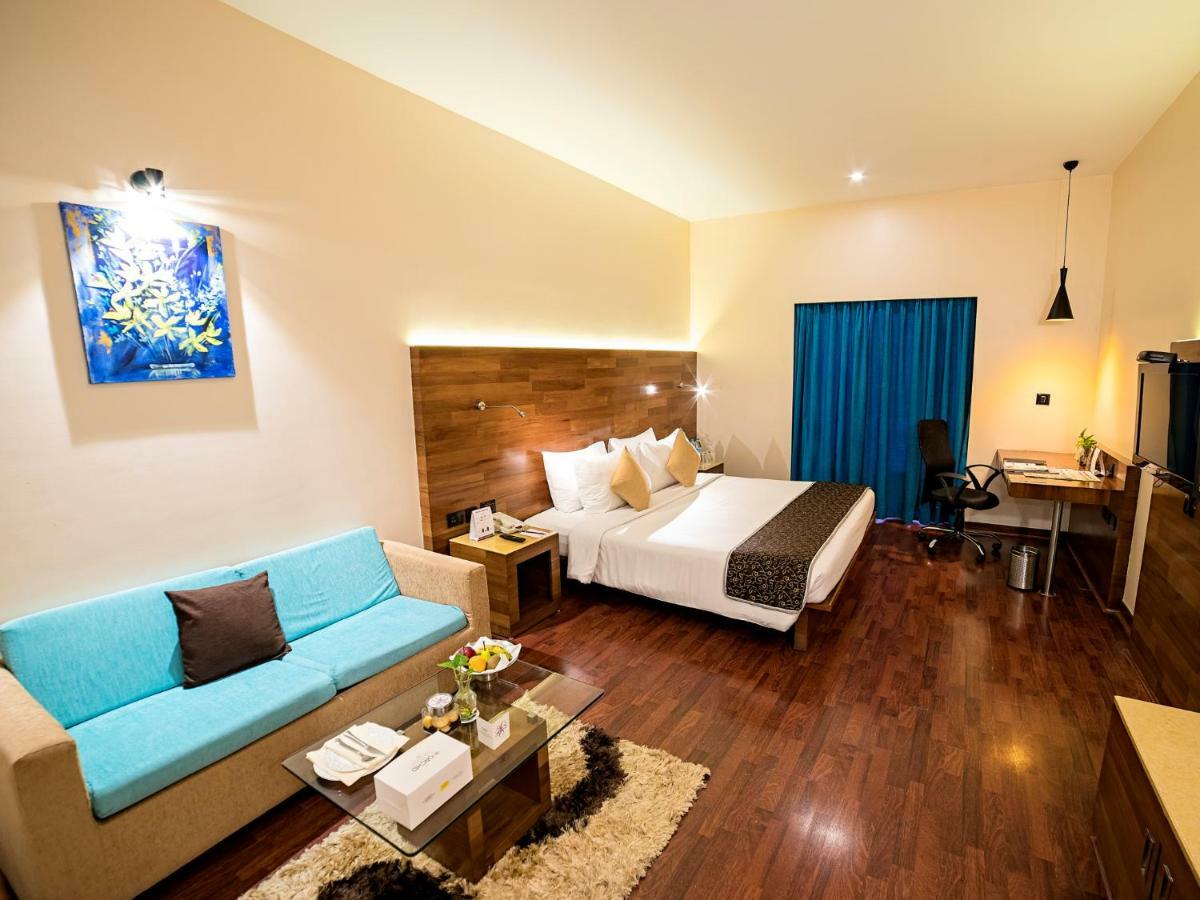 The Orchid Hotel Hinjewadi Pune Eksteriør bilde A room at the hotel
