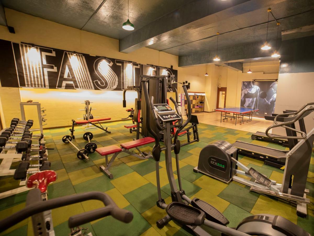 The Orchid Hotel Hinjewadi Pune Eksteriør bilde FAST Gym